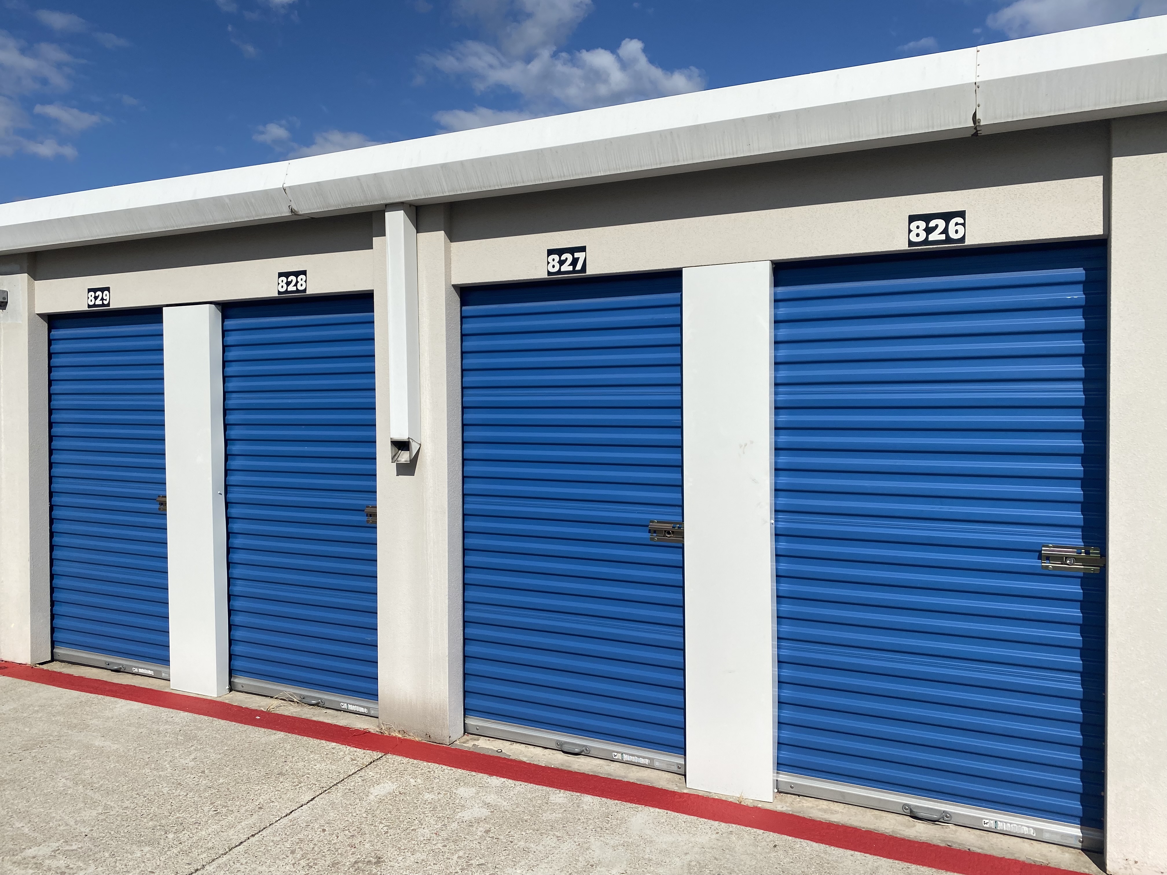 addison airport storage exterior units